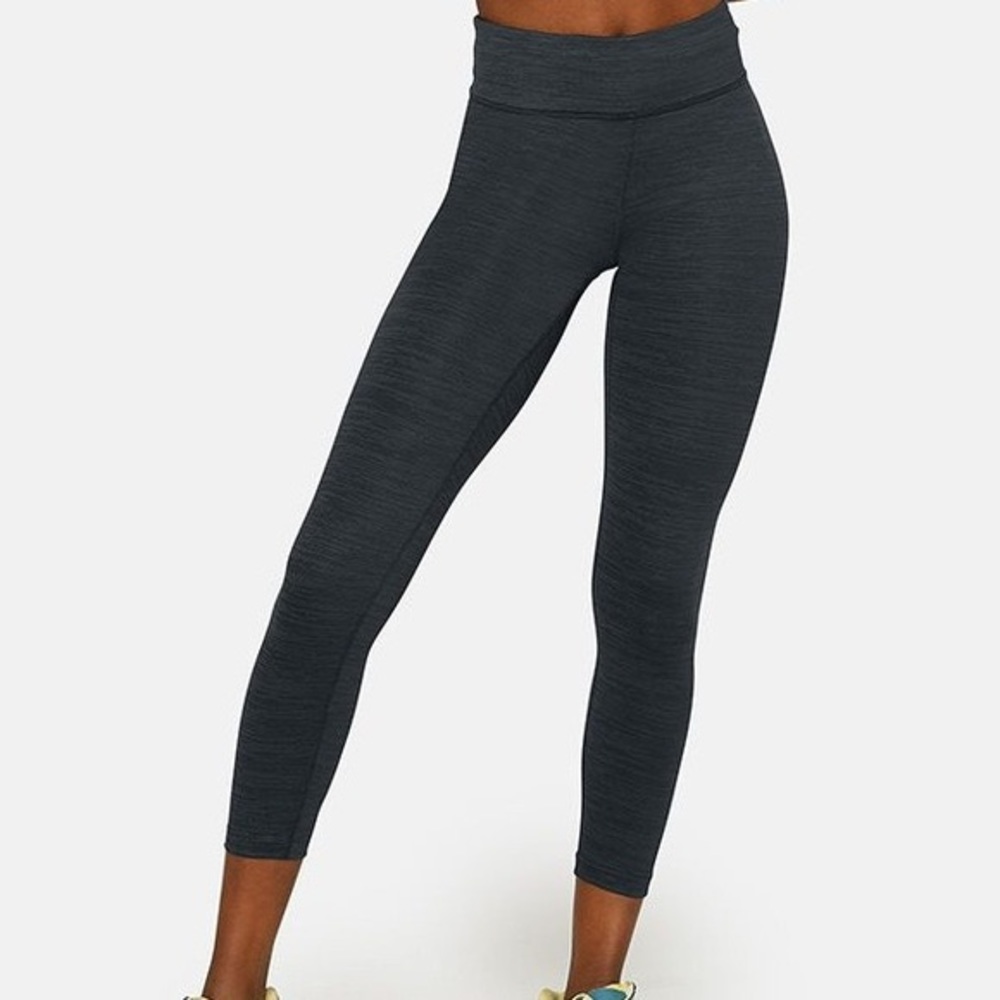 Outdoor Voices Tech Sweat 3/4 Leggings in Gray/Black, XL